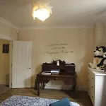 Cosy Camden 2 Bedroom Apartment With Terrace